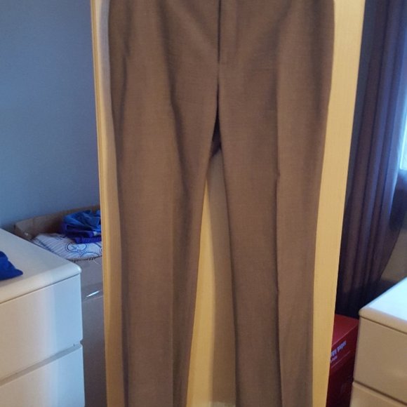 Women's light gray pant suit - Picture 2 of 5